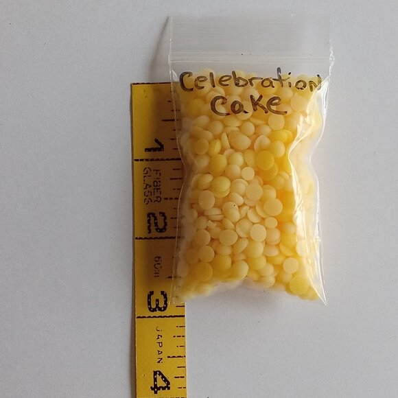 🎯 10 for $10 / Pink Zebra Sprinkles Celebration Cake Scented Wax Melts Sample - Picture 5 of 6